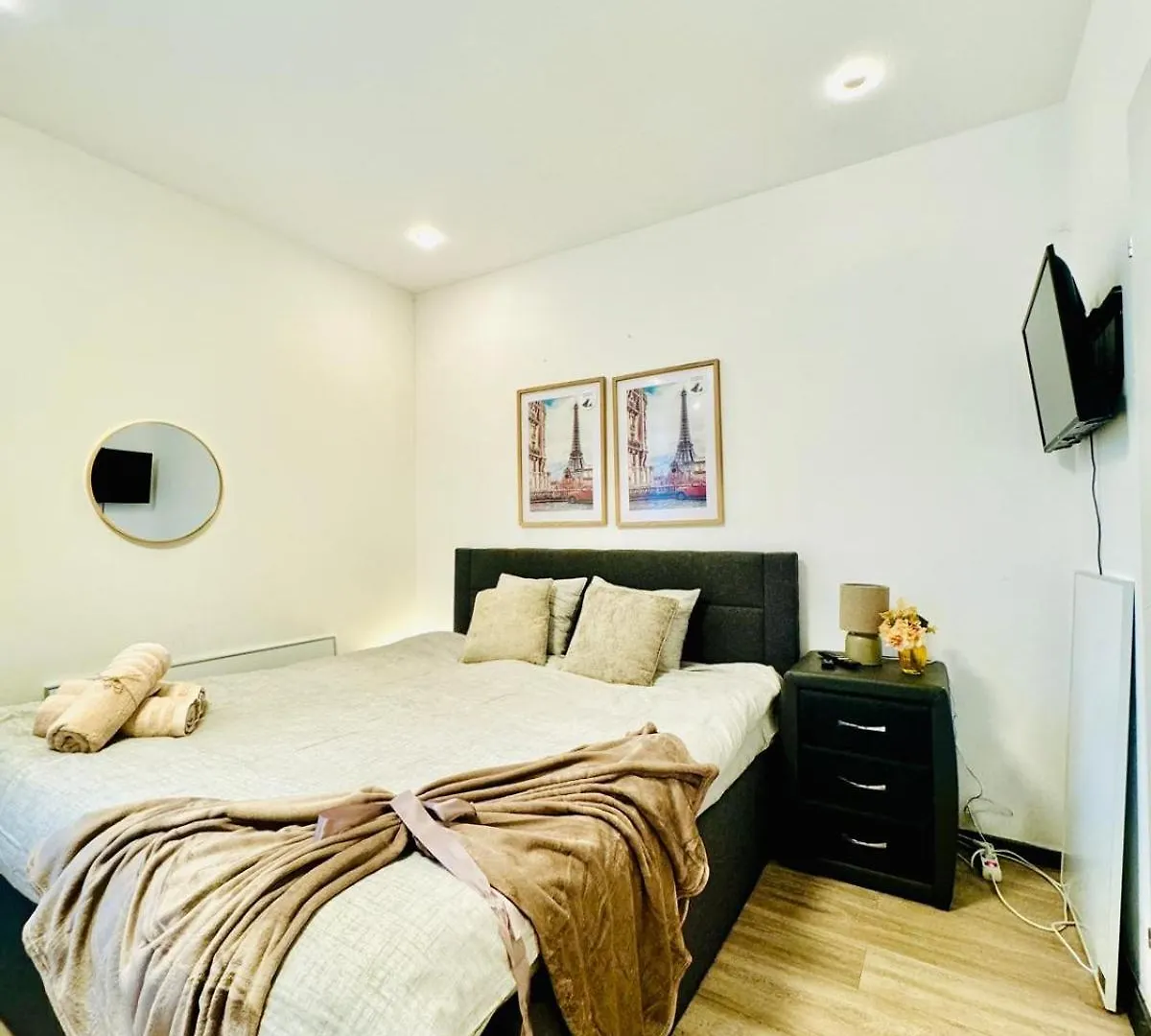 Central King Studio - 10 Mins Walk From Downtown Vienna
