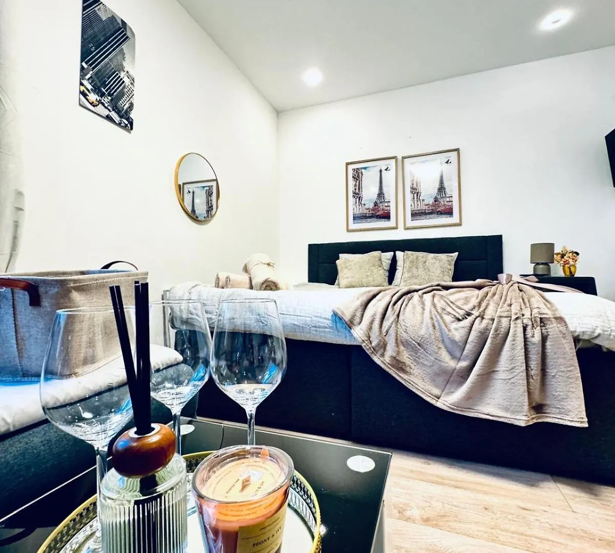 Central King Studio - 10 Mins Walk From Downtown Vienna