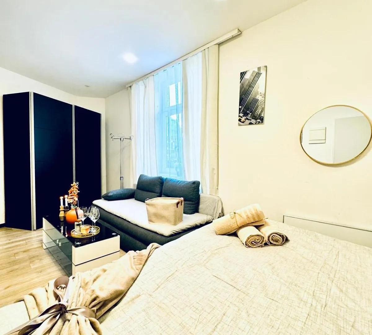 Central King Studio - 10 Mins Walk From Downtown Wiedeń 0*,  Austria