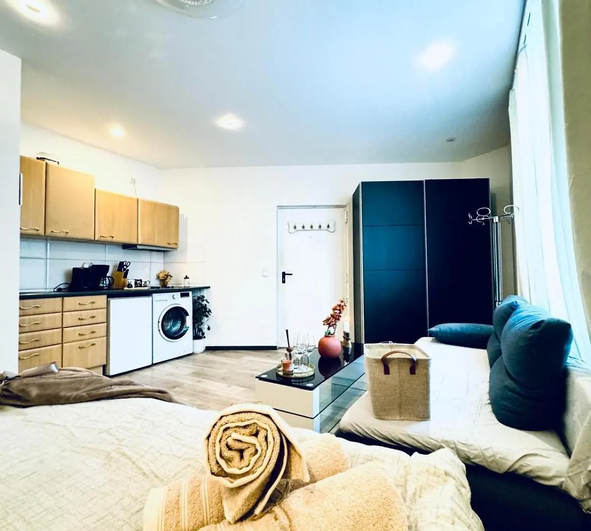 Central King Studio - 10 Mins Walk From Downtown Wiedeń