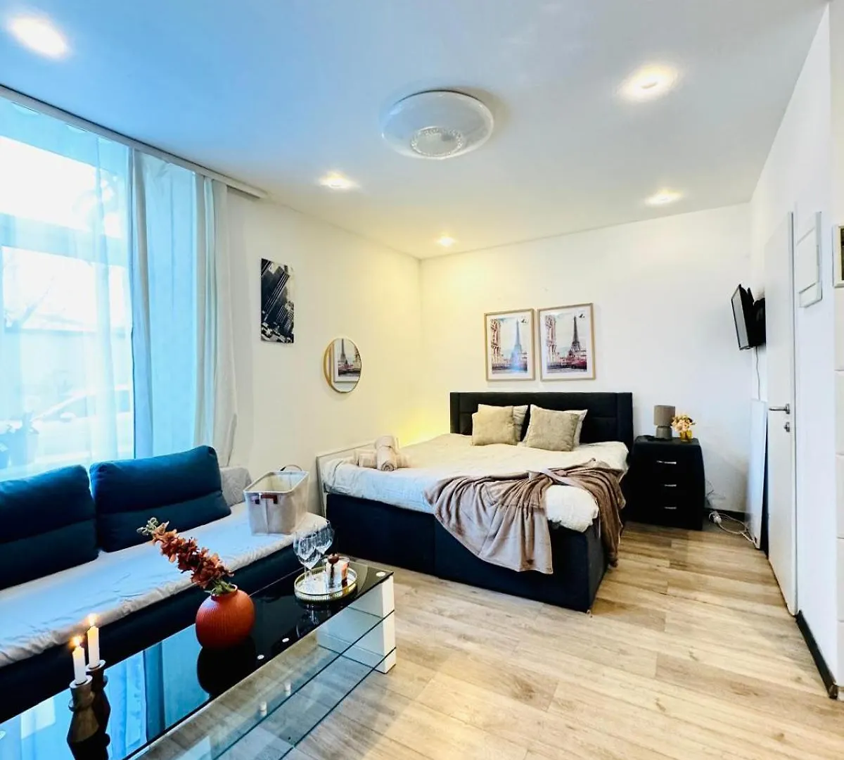 Central King Studio - 10 Mins Walk From Downtown Vienna 0*,  Austria