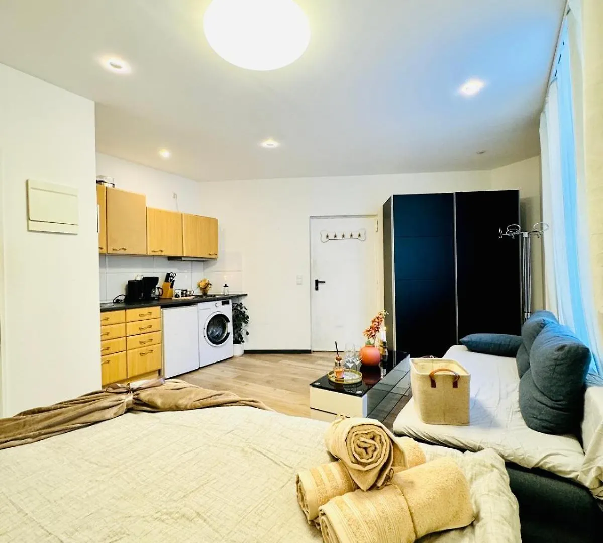 Central King Studio - 10 Mins Walk From Downtown Vienna Austria